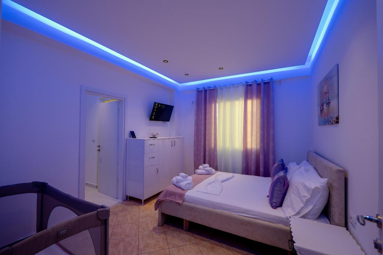 Vila Veli Brothers Sarandë エクステリア 写真